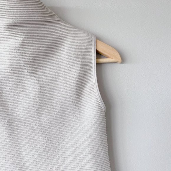 Aritzia Babaton Michael Knit Tank cream women's tops small - Picture 15 of 17